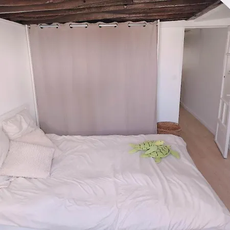 Beautiful 2-room In Provence, Galeries Lafayette Paris
